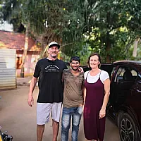 Budget Arugambay Tours